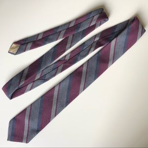 3/$30💚Irish Poplin red and blue stripes wool tie mens